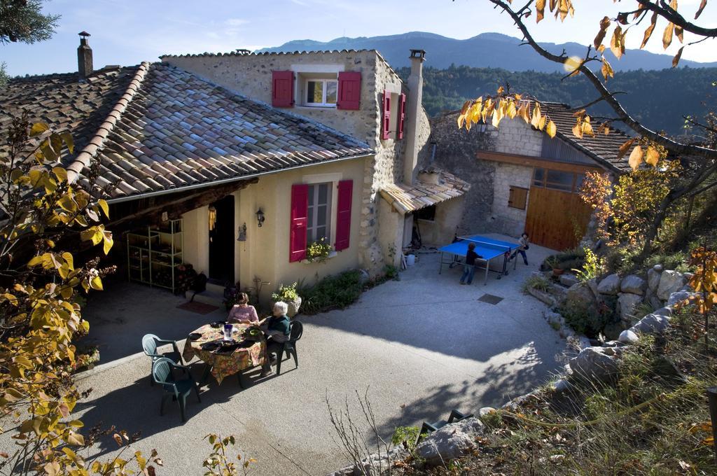 La Grange D'Agnes Bed & Breakfast Montmaur-en-Diois ภายนอก รูปภาพ