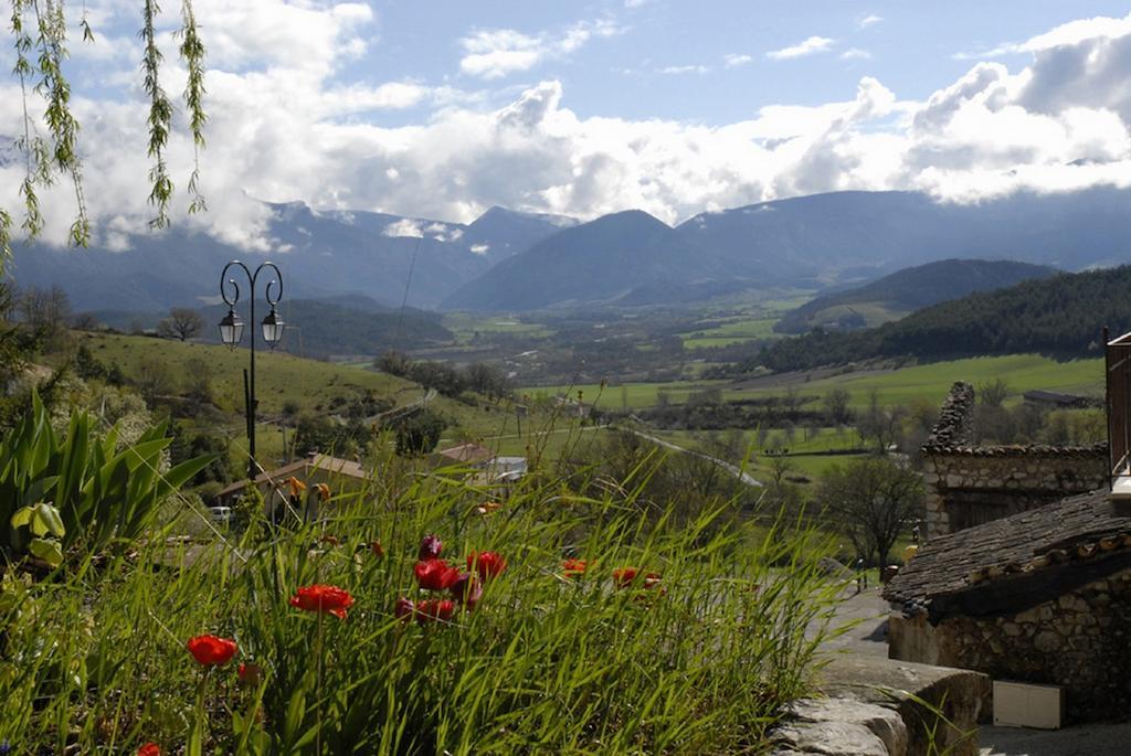 La Grange D'Agnes Bed & Breakfast Montmaur-en-Diois ภายนอก รูปภาพ